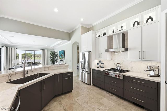 3369 Runaway LN, Naples, FL 34114