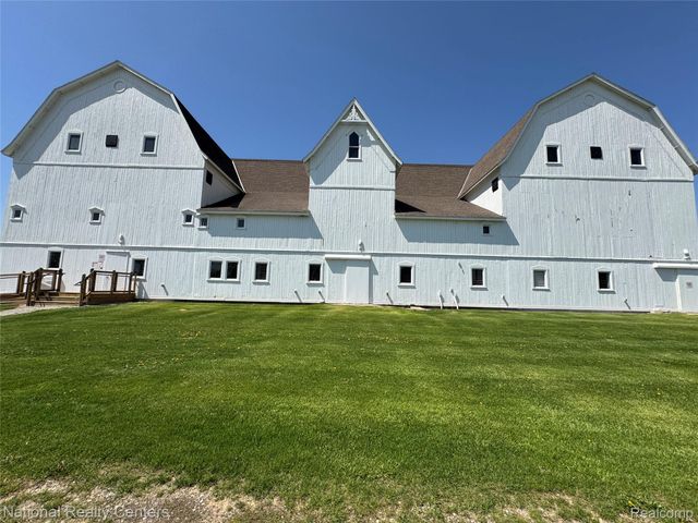 7478 Village Court 27, Springfield Charter Township, MI 48350