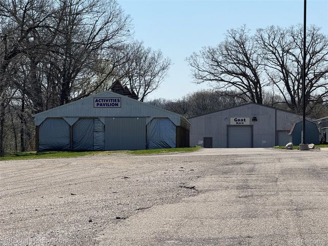 7478 Village Court 27, Springfield Charter Township, MI 48350