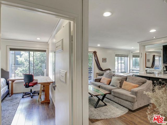 525 S Ardmore Avenue 335, Los Angeles, CA 90020