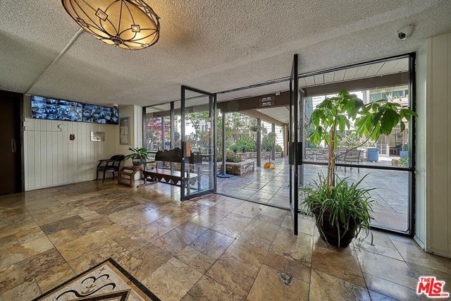 525 S Ardmore Avenue 335, Los Angeles, CA 90020