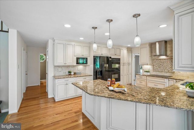 2669 REIGN ST, Herndon, VA 20171