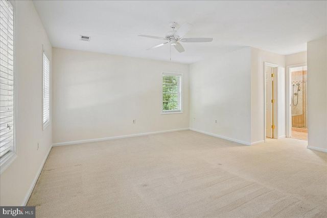 2669 REIGN ST, Herndon, VA 20171