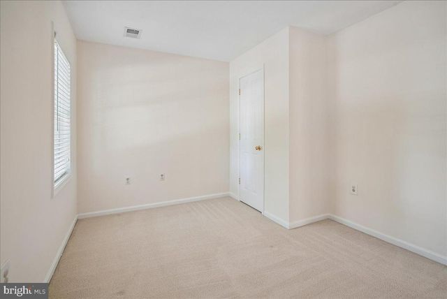 2669 REIGN ST, Herndon, VA 20171