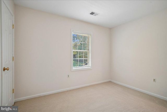 2669 REIGN ST, Herndon, VA 20171