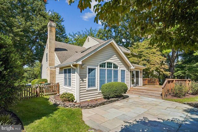 2669 REIGN ST, Herndon, VA 20171