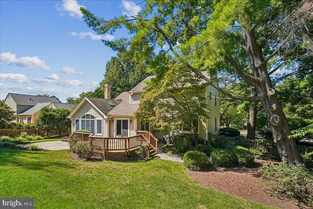 2669 REIGN ST, Herndon, VA 20171