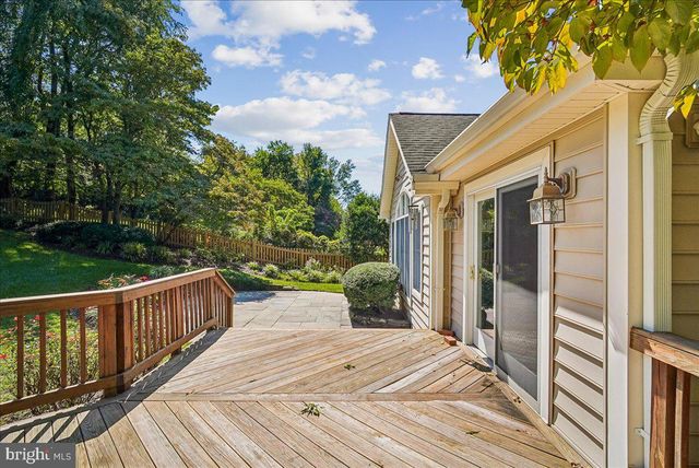 2669 REIGN ST, Herndon, VA 20171