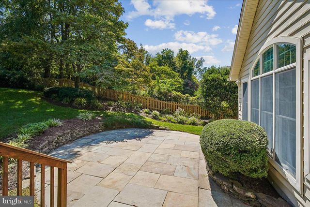 2669 REIGN ST, Herndon, VA 20171