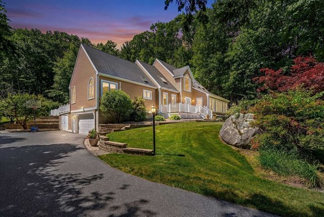 9 Abby Road, Westford, MA 01886