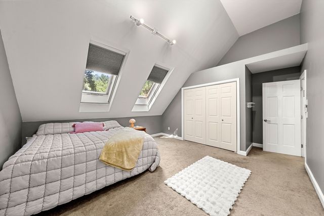 9 Abby Road, Westford, MA 01886