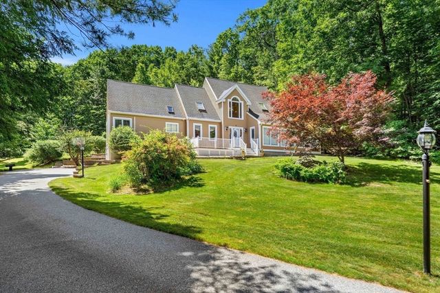 9 Abby Road, Westford, MA 01886