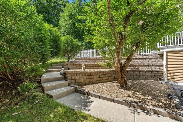9 Abby Road, Westford, MA 01886