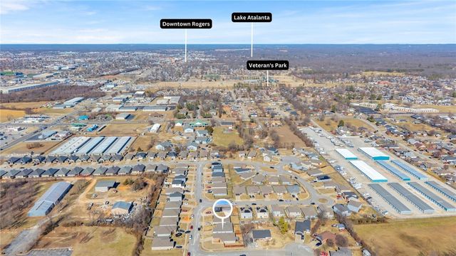 2021 B Place, Rogers, AR 72758