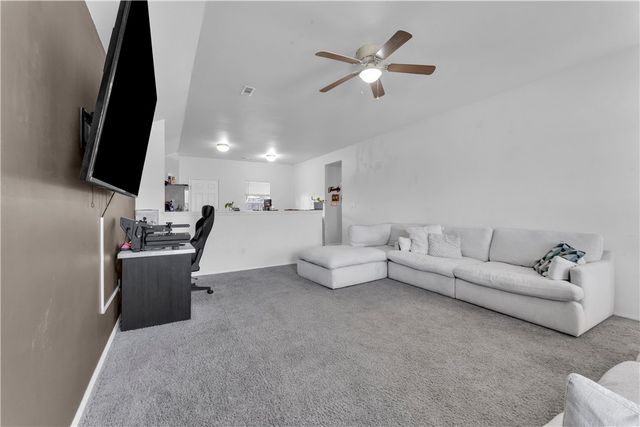 2021 B Place, Rogers, AR 72758