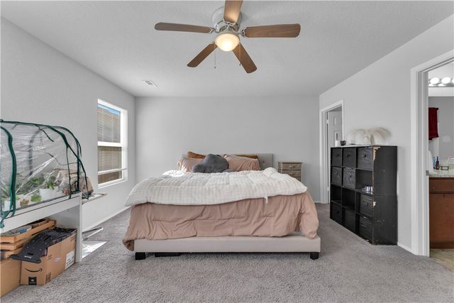 2021 B Place, Rogers, AR 72758