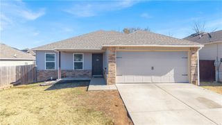 2021 B Place, Rogers, AR 72758