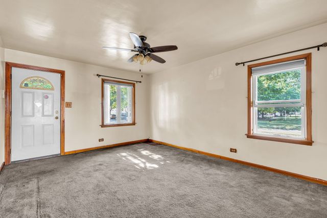 11058 S Avenue D, Chicago, IL 60617