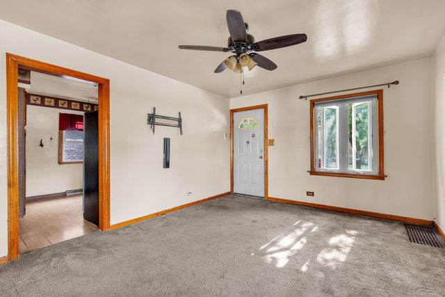 11058 S Avenue D, Chicago, IL 60617