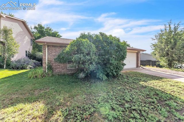 4825 Montebello Drive, Colorado Springs, CO 80918