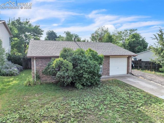 4825 Montebello Drive, Colorado Springs, CO 80918