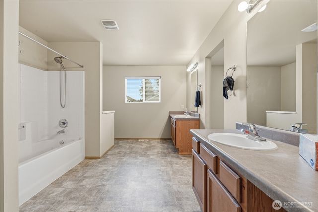 20222 50th Avenue E, Spanaway, WA 98387