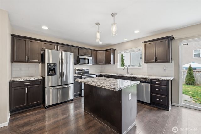 20222 50th Avenue E, Spanaway, WA 98387