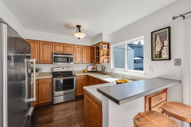 159 Centre Street, Mountain View, CA 94041