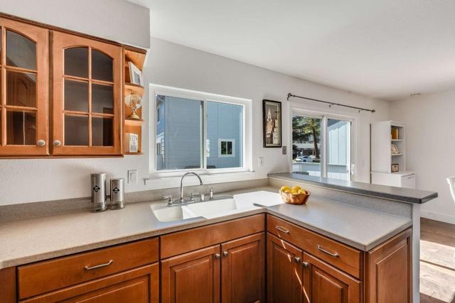 159 Centre Street, Mountain View, CA 94041