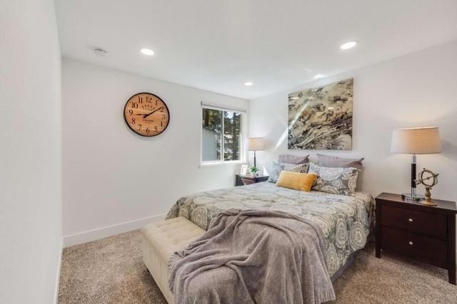 159 Centre Street, Mountain View, CA 94041