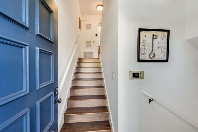 159 Centre Street, Mountain View, CA 94041