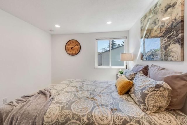 159 Centre Street, Mountain View, CA 94041