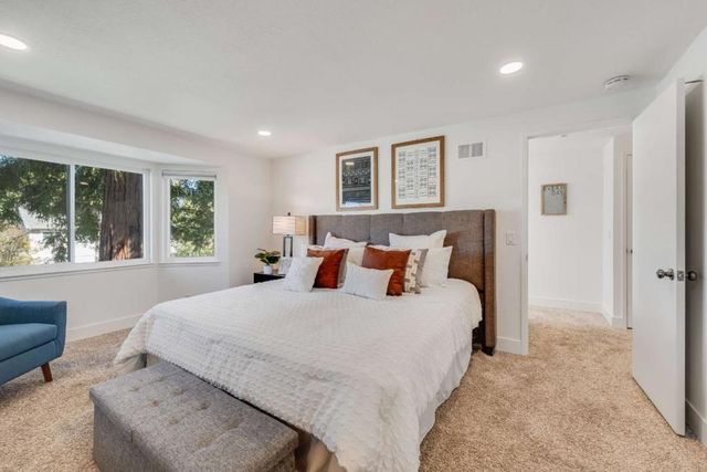 159 Centre Street, Mountain View, CA 94041