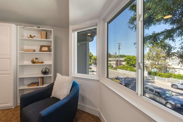 159 Centre Street, Mountain View, CA 94041