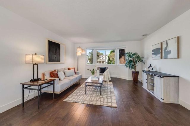 159 Centre Street, Mountain View, CA 94041