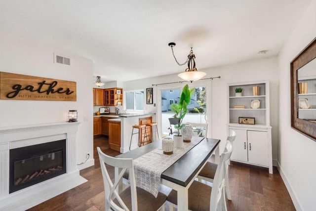 159 Centre Street, Mountain View, CA 94041