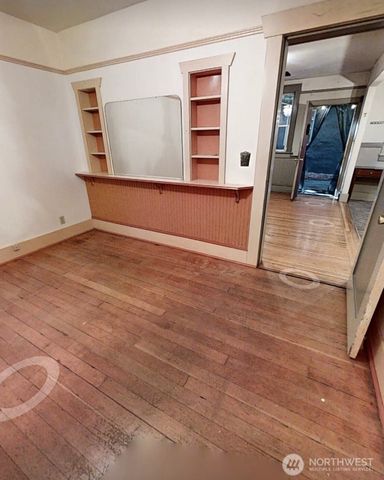 1210 E Pine Street, Seattle, WA 98122