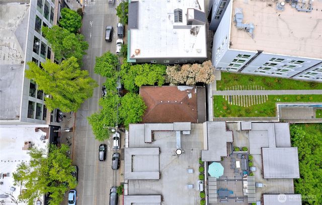 1210 E Pine Street, Seattle, WA 98122