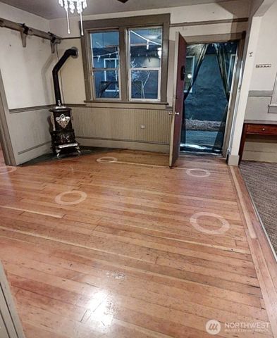 1210 E Pine Street, Seattle, WA 98122