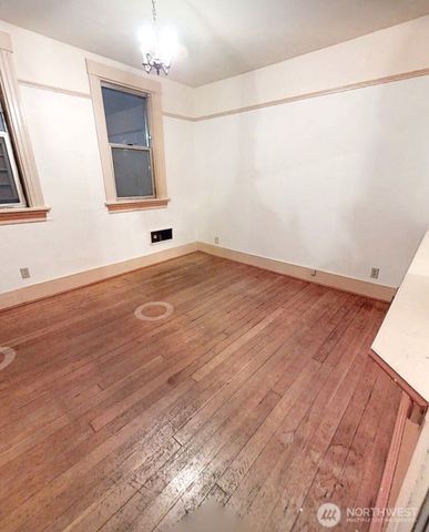 1210 E Pine Street, Seattle, WA 98122