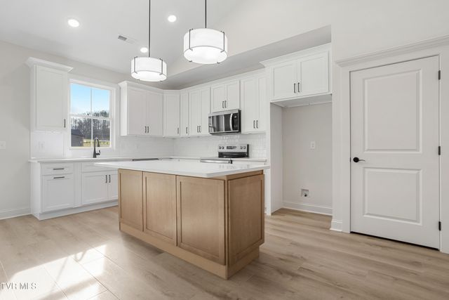 826 Hairetown Road, Jonesborough, TN 37659