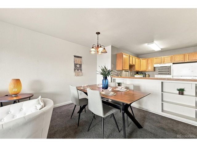 1121 Albion St 405, Denver, CO 80220