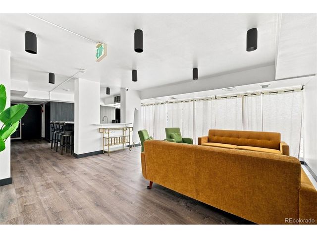 1121 Albion St 405, Denver, CO 80220