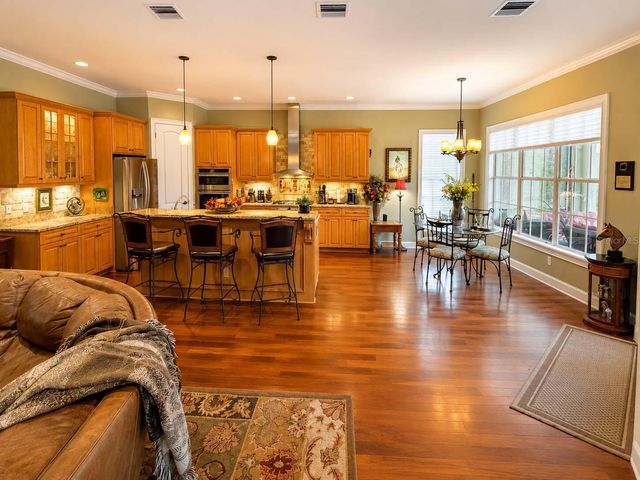 5916 6TH STREET, Tampa, FL 33611