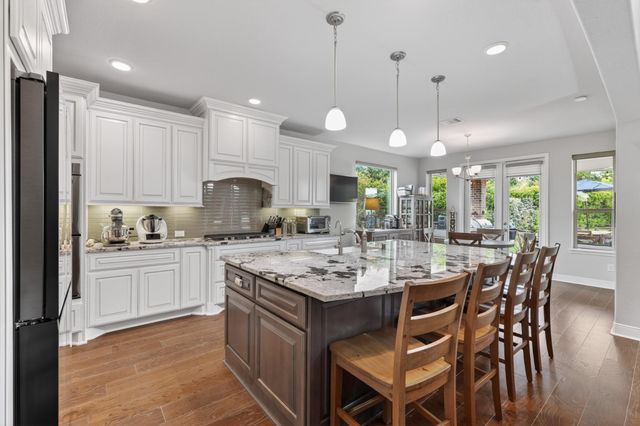 90 Birch Canoe Drive, Tomball, TX 77375