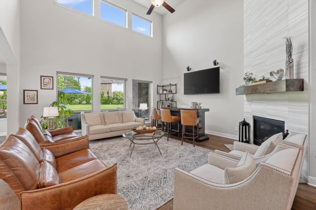 90 Birch Canoe Drive, Tomball, TX 77375
