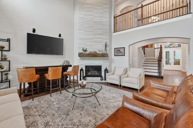 90 Birch Canoe Drive, Tomball, TX 77375