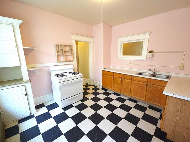 2223 Pleasant Avenue, Minneapolis, MN 55404