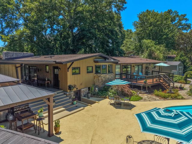 305 Louviers Ln, Old Hickory, TN 37138