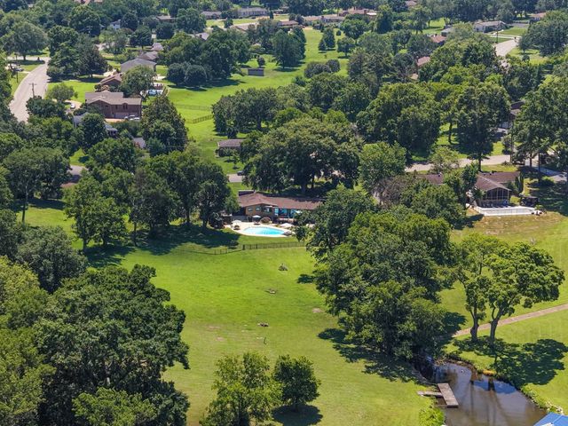 305 Louviers Ln, Old Hickory, TN 37138
